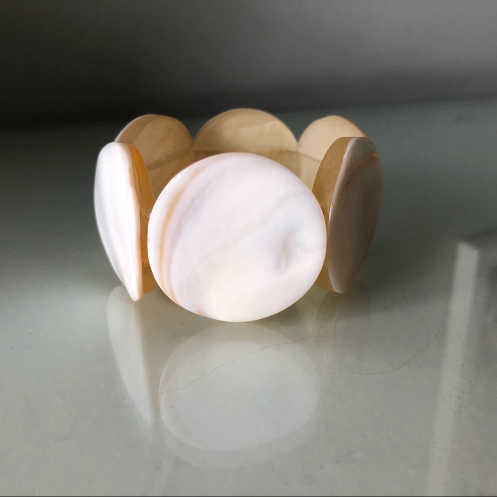 Mother of Pearl Stretch Bracelet